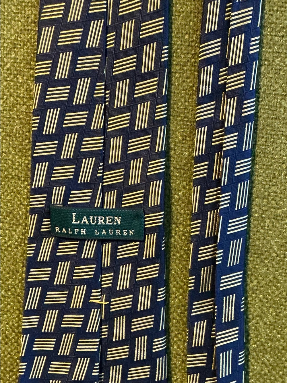 Ralph Lauren Navy and Cream Geometric Pattern Tie